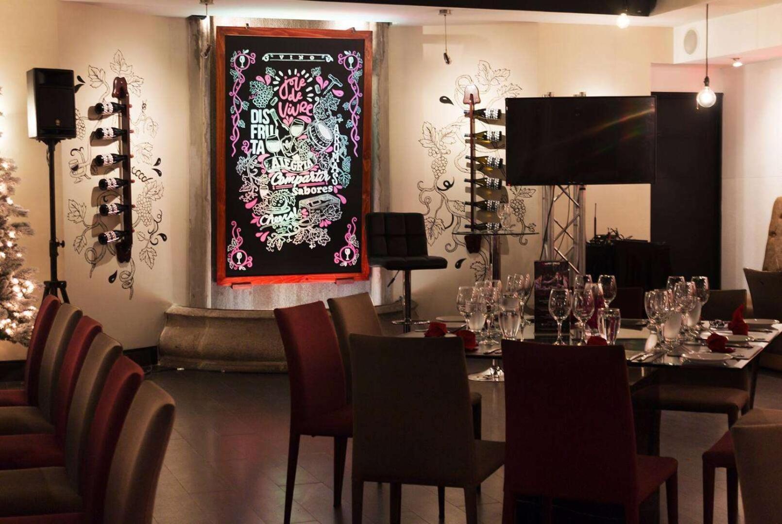Wyndham San Jose Herradura Kültér fotó Restaurant interior